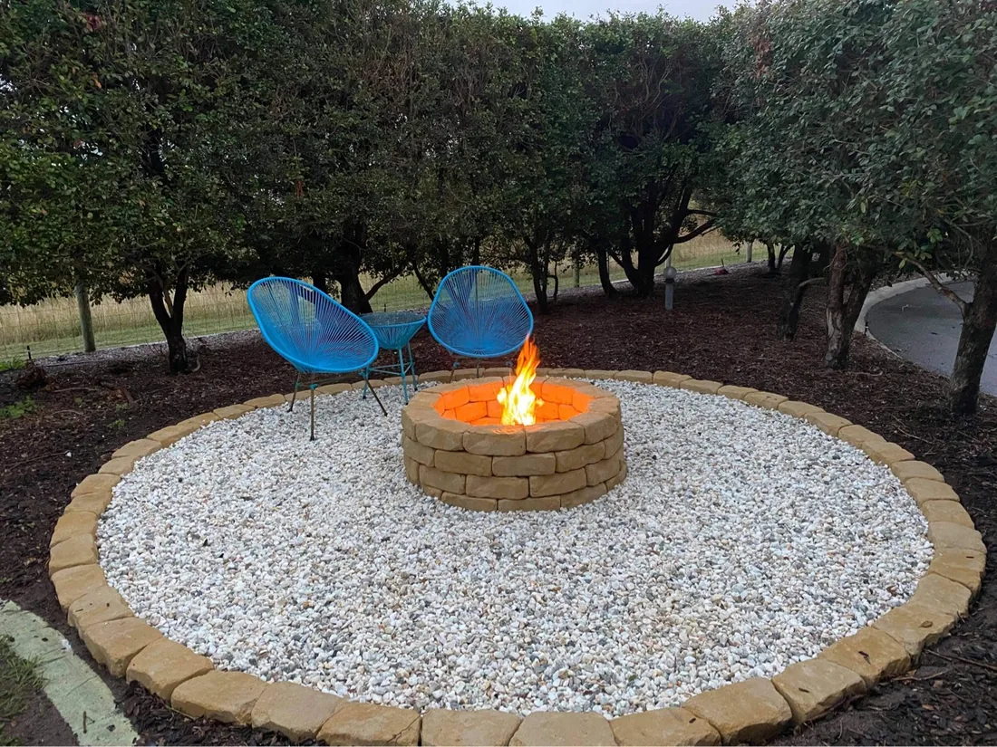 Landscaped fire pit and entertaining area
