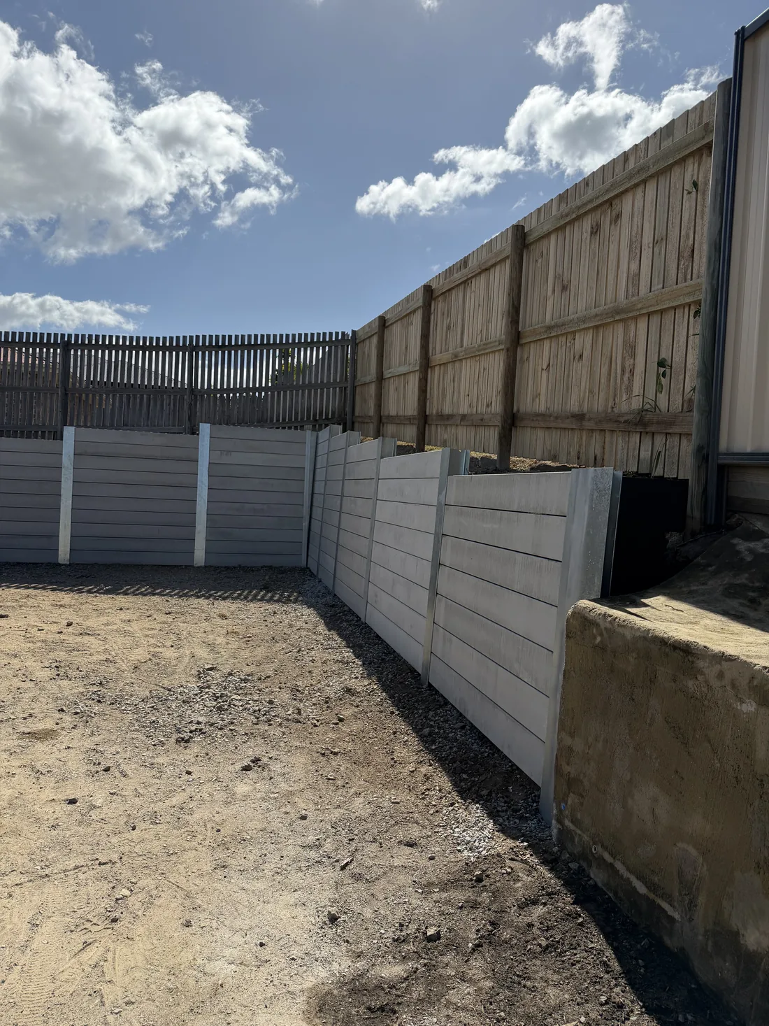 Concrete sleeper retaining wall
